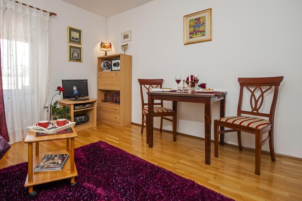 Apartment Main Street Carera Rovinj Exterior foto