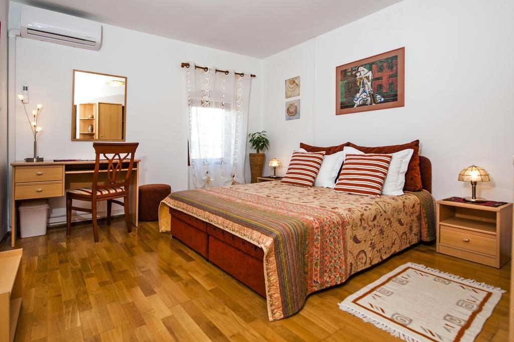 Apartment Main Street Carera Rovinj Exterior foto
